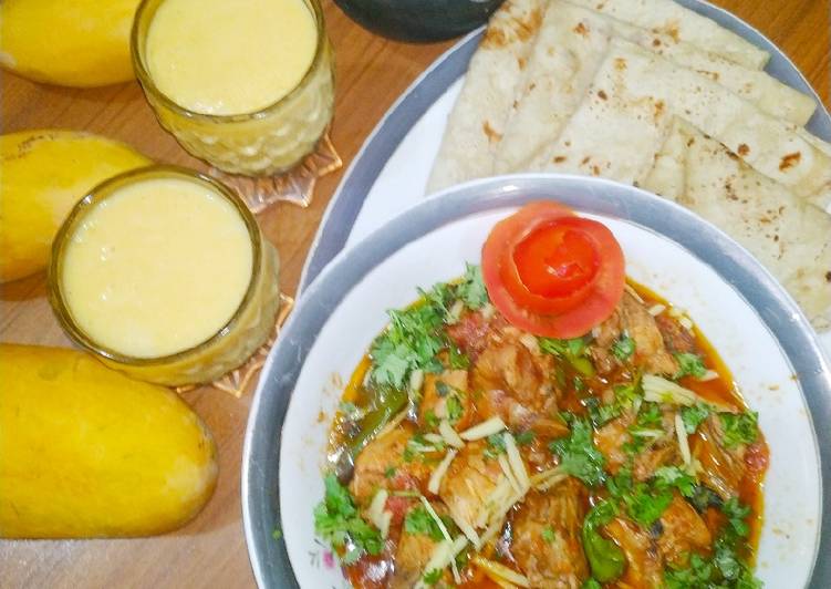 Recipe of Super Quick Homemade Chicken Karahi with chapati and mango shake