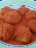 Albóndigas de pescado en salsa de zanahorias