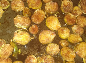 Una foto de Repollitos de Bruselas veganos acaramelados