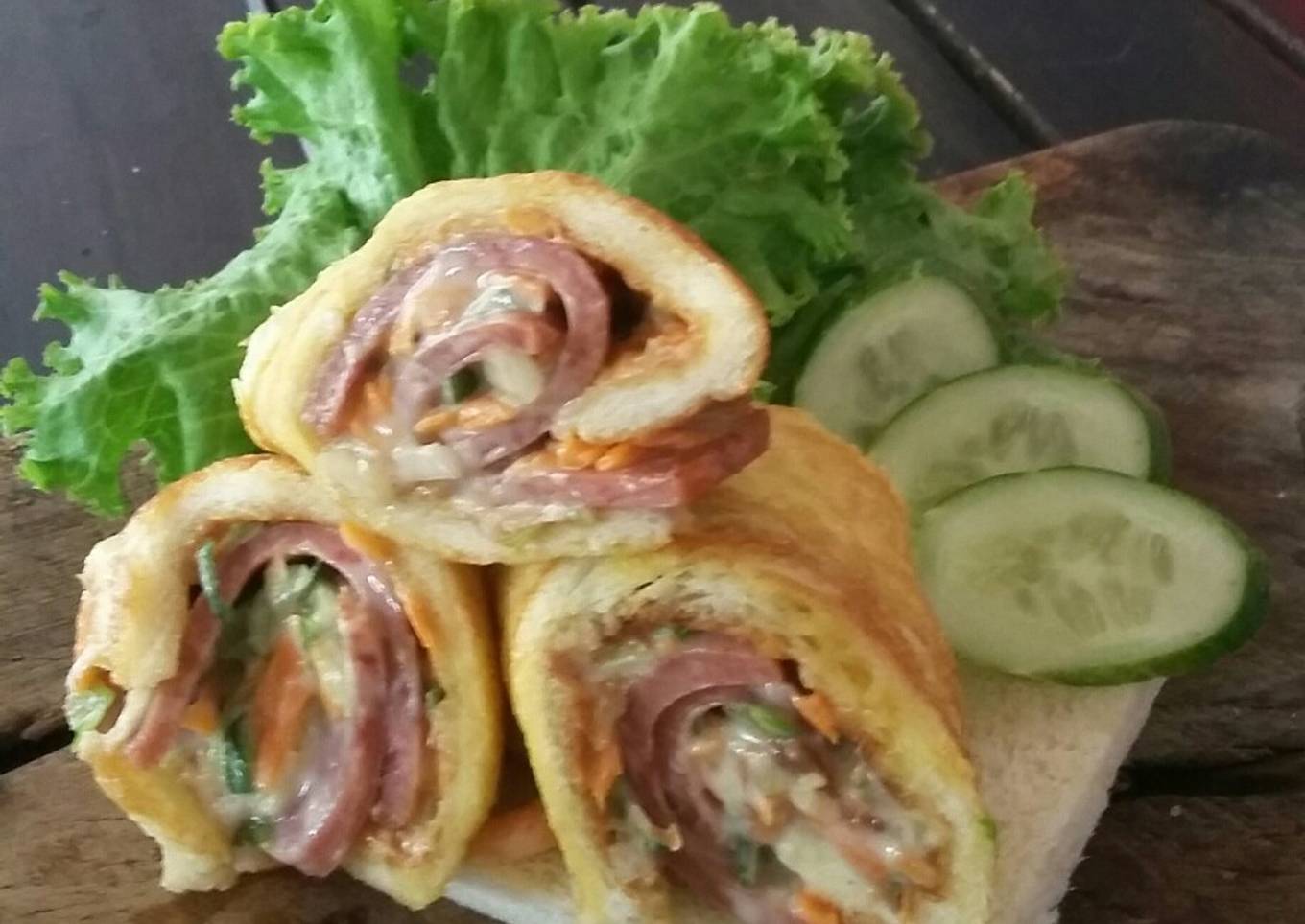 Sandwich gulung abon mayo