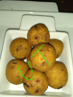 A picture of Rice balls.