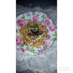 A picture of Macaroni in eggs.