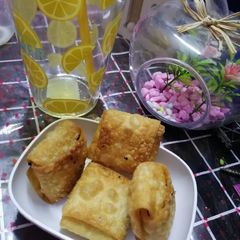 A picture of Mini Sausage Pocket Samosa.
