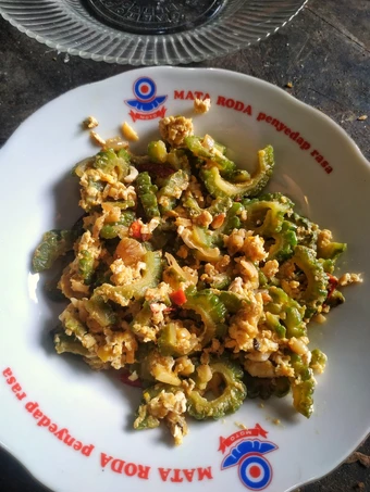 Langkah Mudah untuk Membikin Resep Tumis Pare telur yang Bisa Manjain Lidah Anti Ribet, Bikin Ngiler