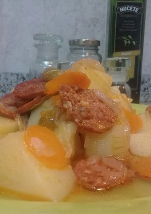Una foto de Papas a la riojana