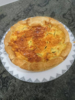 Una foto de Pisto y quiché de calabacín