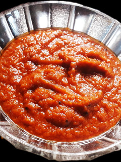 பூண்டு தக்காளி சட்னி (Poondu Thakkali Chutni Recipe in Tamil) செய்முறை முக்கிய புகைப்படம்
