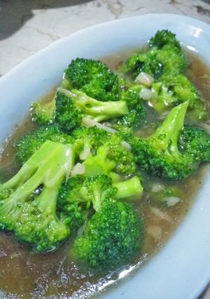 Foto resep Cah Brokoli Bawang Putih