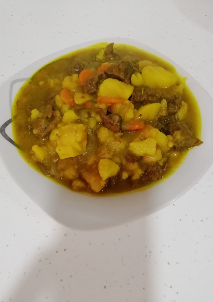 Una foto de Papas guisadas con carne