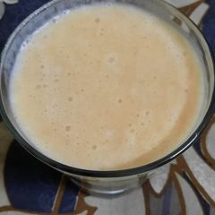 A picture of Chikoo shake.