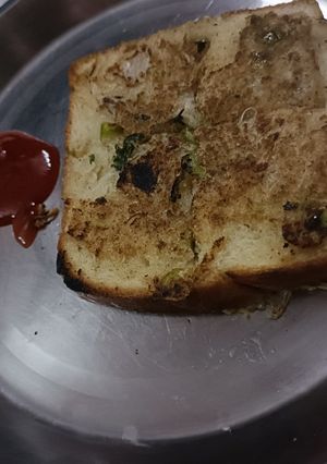 सूजी टोस्ट(Sooji toast recipe in hindi) रेसिपी मुख्य फोटो