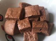 Una foto de brownies de chocolate y nutella