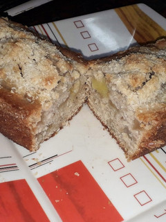 Una foto de Budín de coco y manzana 🍎🥥
