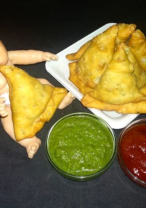 મીની સમોસા રેસીપી મુખ્ય ફોટો