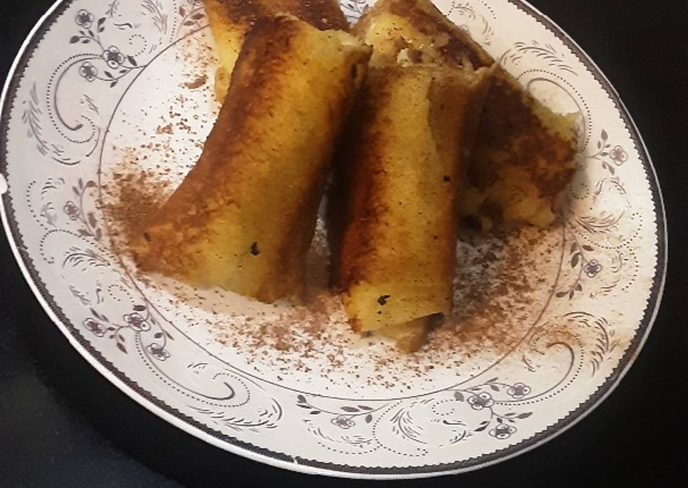 Cinnamon French toast roll ups