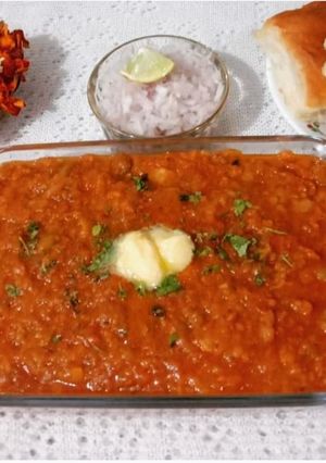 A picture of Delicious Pavbhaji.