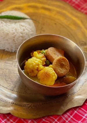 A picture of Sabji Jhol / Wintry Veggie Jhol.