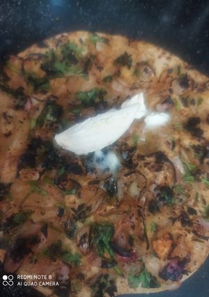 A picture of Punjabi pyaz tandoori Paratha.