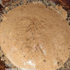 A picture of Tamarind leaves chutney.