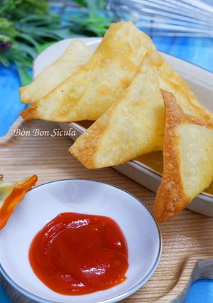 Hình của món Hoành thánh Phô mai.