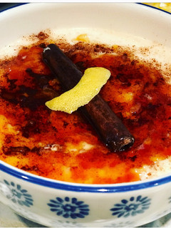 Una foto de Arroz con leche y caramelo