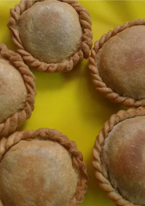 A picture of Aloo Ki Kachori.