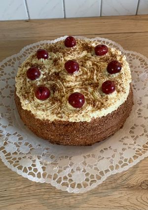 Vajas kekszes fekete erdő torta recept fotója