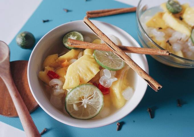 Wajib coba! Cara gampang membuat Asinan Kelengkeng dan Nanas dijamin gurih