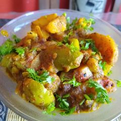 Achari aloo parwal A picture of Achari aloo parwal.