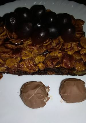 A picture of Ultimate caramel crunch conflake brownie#valentines recipe.