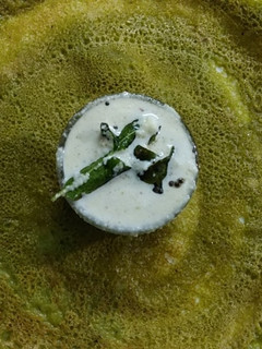 பாலக் கீரை கோதுமை மாவு தோசை (palak keerai gothumai maavu dosai recipe in tamil) செய்முறை முக்கிய புகைப்படம்
