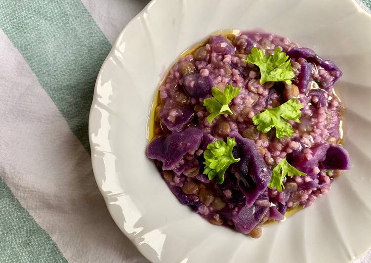 Zuppa di miglio, lenticchie, patate e cavolo rosso