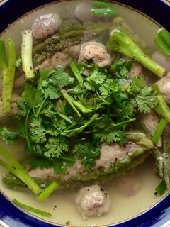 Hình của món Canh mướp đắng nhồi thịt.