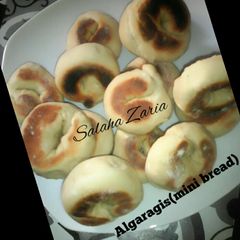 A picture of Mini Bread.