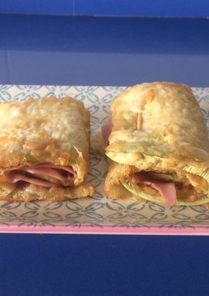 Foto principal de Rollitos de calabacín rebozado y relleno
