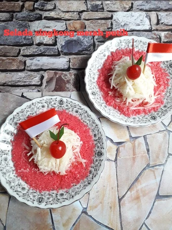 Cara Mudah Menyiapkan Resep Selada singkong merah putih yang  Bikin Ketagihan Anti Ribet, Menggugah Selera