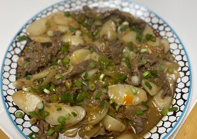 Recipe of Ultimate Spicy Beef &amp; Nian Gao