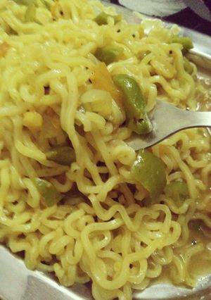 वेज मैगी (Veg maggie recipe in hindi) रेसिपी मुख्य फोटो