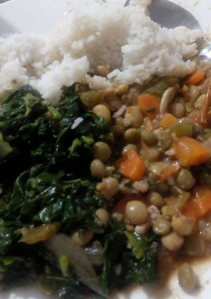 A picture of Super Delicious Green Mbaazi Stew With Garlic Spinach And Terere.
