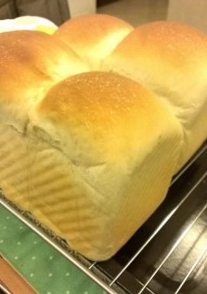 金牌牛奶土司 的食譜成品照片