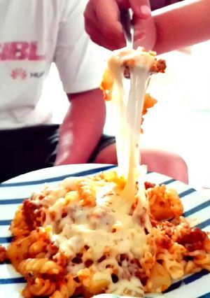 Foto resep Macaroni Sauce Bolognaise with Moza Cheese