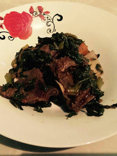 A picture of Beef with Chomolia.