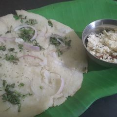 A picture of Sooji uttapam.