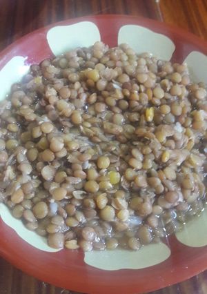 صورة لوصفة عدس بالثوم والحامض