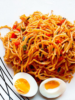 A picture of Corned beef spaghetti.