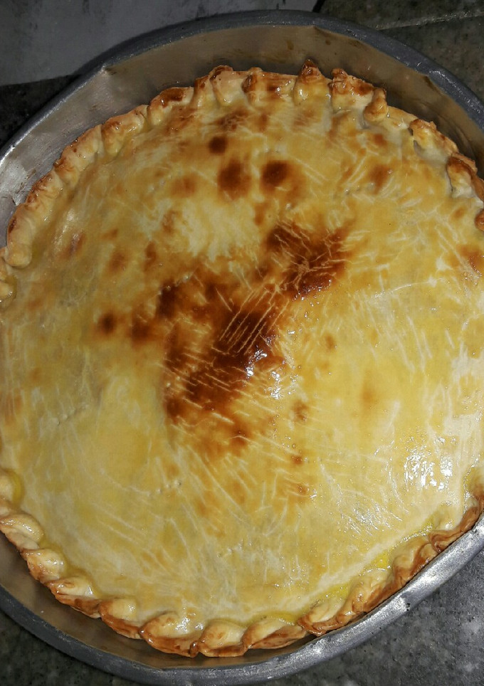 Una foto de Tarta de pollo reciclado