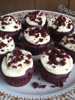 Foto resep Red Velvet Cupcakes with Cream Cheese Frosting