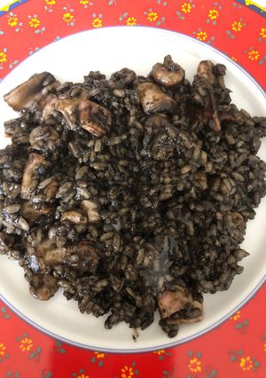 Una foto de Arroz negro