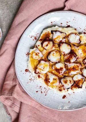 Una foto de Pulpo a la gallega en olla rápida fácil