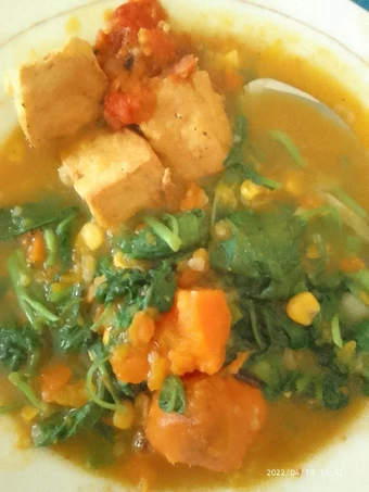 Langkah Gampang Membikin Resep Bubur Manado/Tinutuan yang Bisa Manjain Lidah Anti Ribet, Lezat Sekali